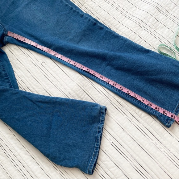 Quince Bella Stretch High Rise Kick Flare Jeans 26" inseam Medium Blue size 31 - Picture 10 of 11
